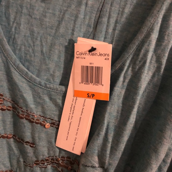 Brand new Calvin Klein jeans girl top - Picture 4 of 5